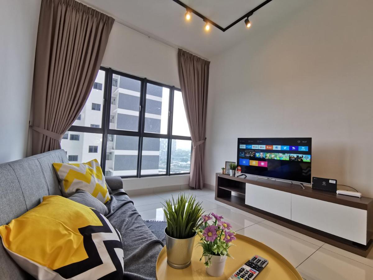 Apartament 1 Traders Garden 1Br Pool View With Hispeed Internet Netflix Cheras Zewnętrze zdjęcie